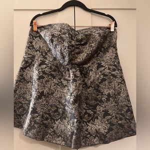 Lane Bryant sleeveless, strapless top. Size 16 grey/silver  great condition.